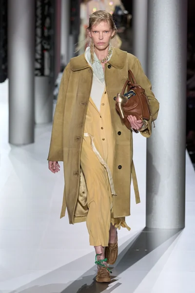Look 22